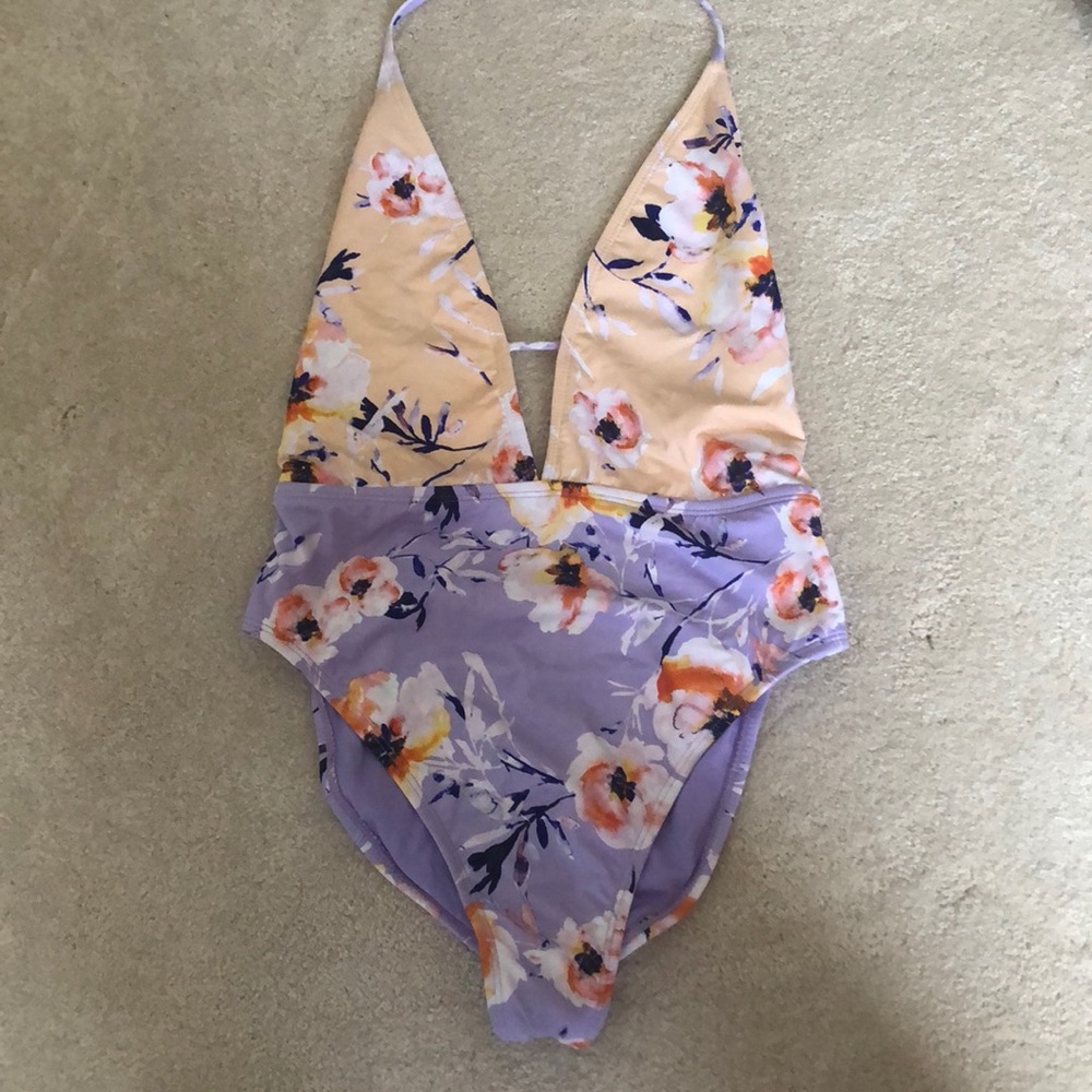 One piece swimsuit